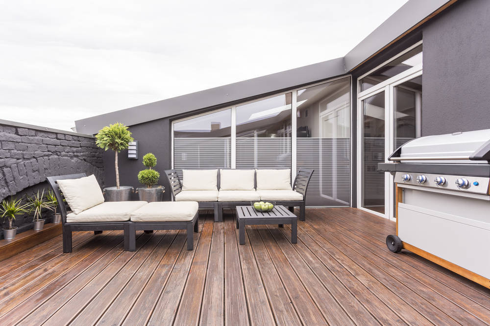 Consejos prácticos para proteger y aislar una terraza o balcón